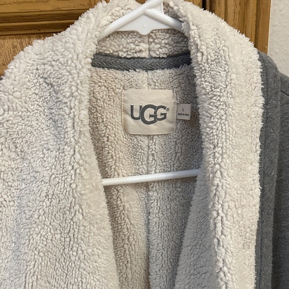 ✨ UGG Women's Charcoal and Cream Drape Cardigan - Size L ✨ - Picture 2 of 5